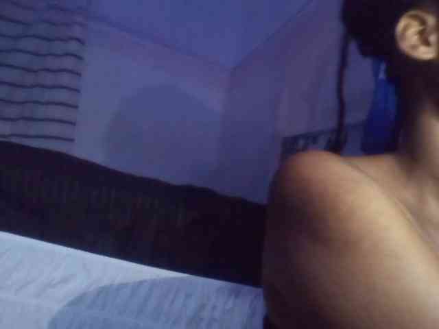 petittegoddess254 webcam