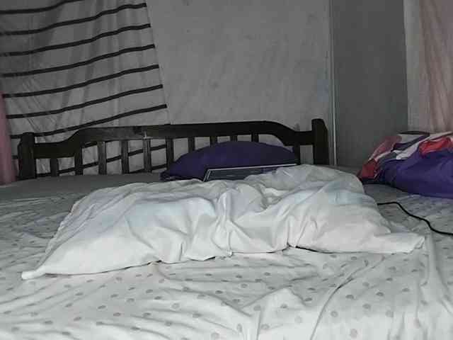 petittegoddess254 webcam