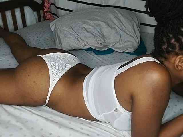 petittegoddess254 webcam