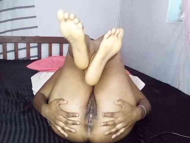 petittegoddess254 petittegoddess254