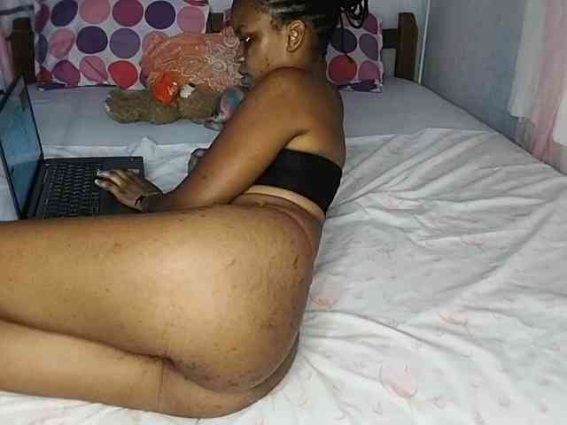 petittegoddess254 webcam
