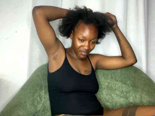 petittegoddess254 webcam