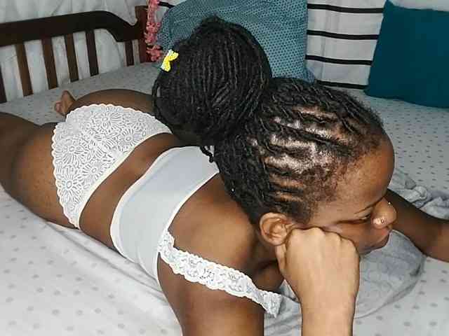 petittegoddess254 webcam