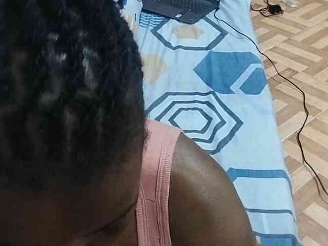 petittegoddess254 petittegoddess254