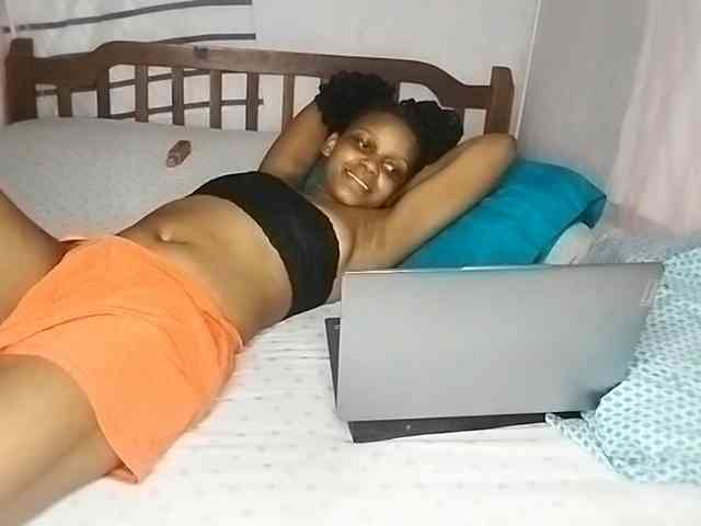 petittegoddess254 webcam