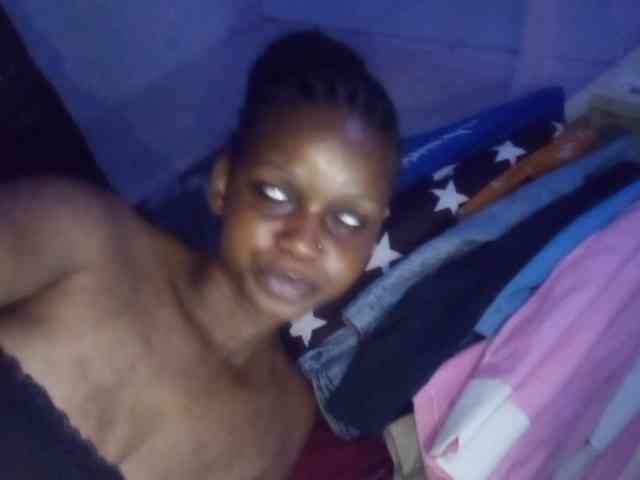 petittegoddess254 webcam