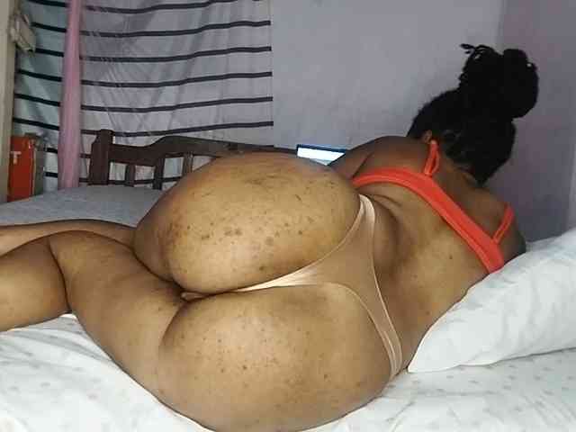 petittegoddess254 webcam