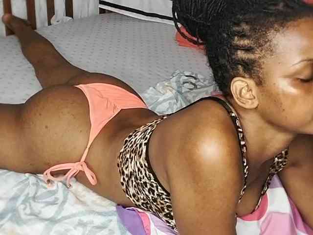 petittegoddess254 petittegoddess254