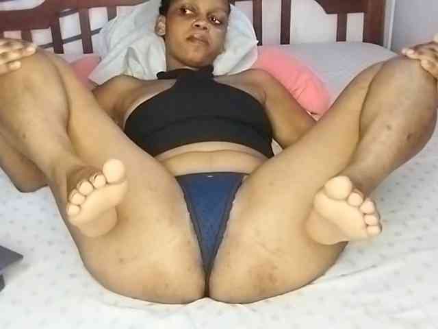 petittegoddess254 petittegoddess254