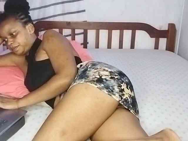 petittegoddess254 webcam