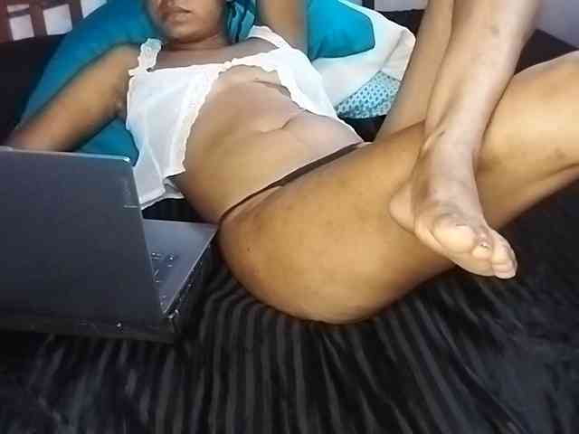 petittegoddess254 webcam