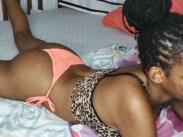petittegoddess254 webcam