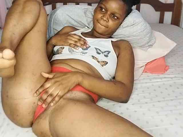 petittegoddess254 webcam