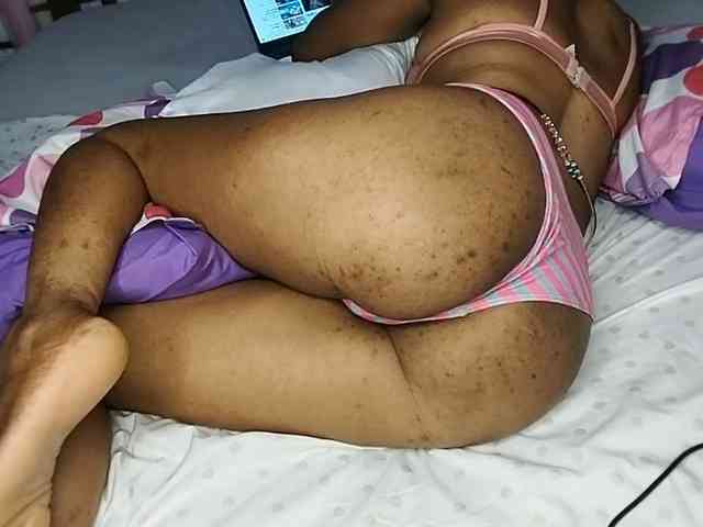 petittegoddess254 webcam
