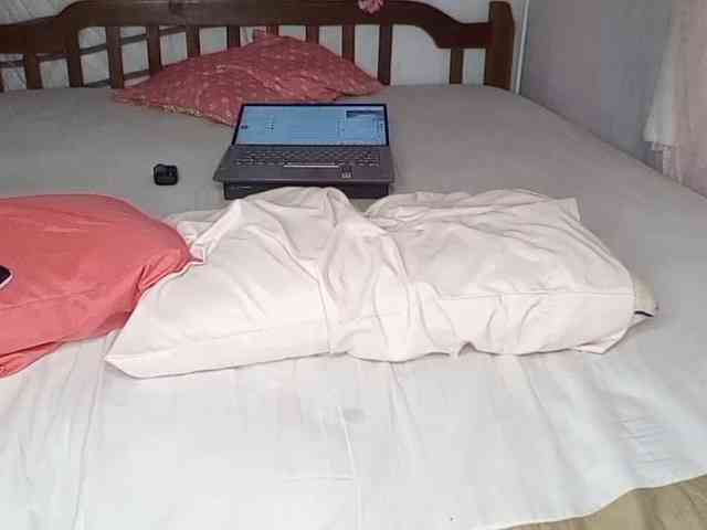 petittegoddess254 webcam