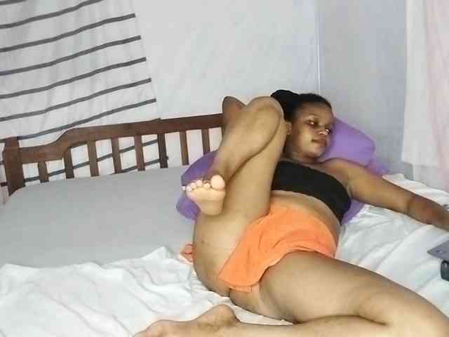 petittegoddess254 webcam