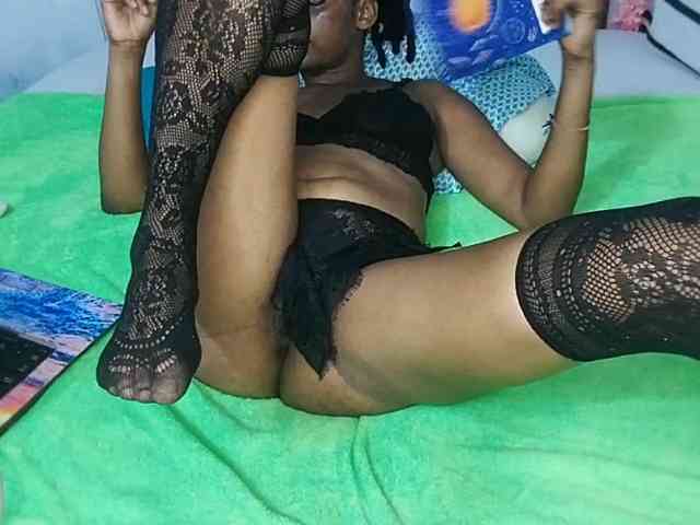 petittegoddess254 webcam