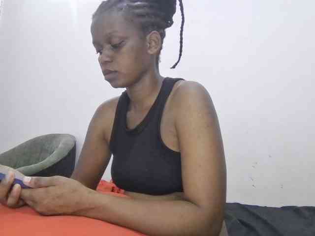 petittegoddess254 webcam