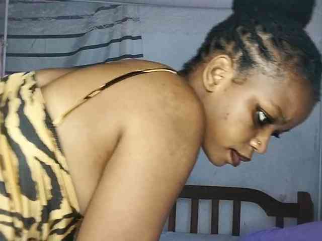 petittegoddess254 webcam