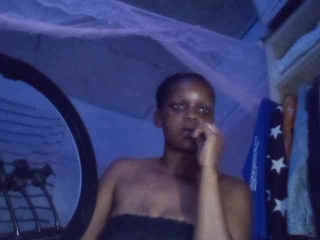 petittegoddess254 webcam