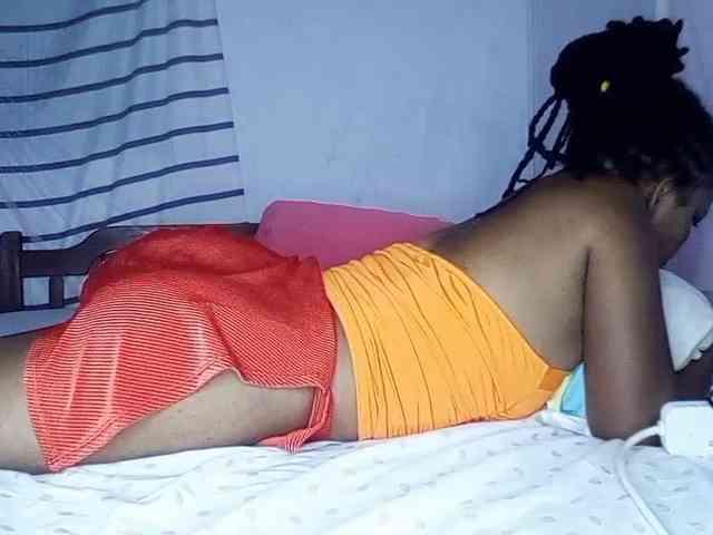 petittegoddess254 webcam