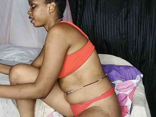 petittegoddess254 webcam