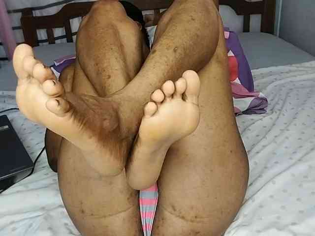 petittegoddess254 webcam