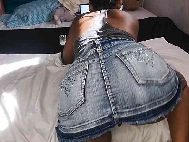 petittegoddess254 petittegoddess254