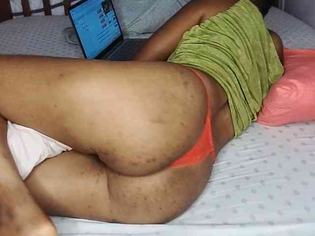 petittegoddess254 webcam