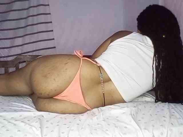 petittegoddess254 petittegoddess254