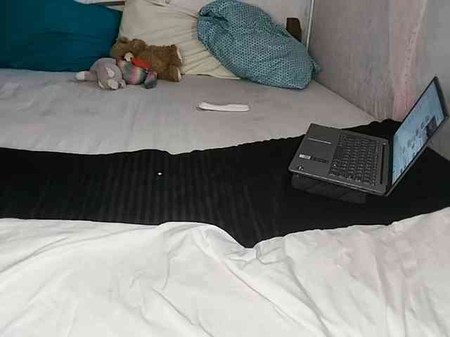petittegoddess254 webcam