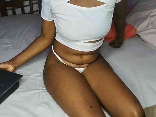 petittegoddess254 webcam