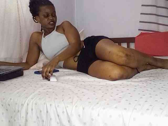 petittegoddess254 webcam