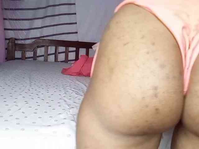 petittegoddess254 webcam