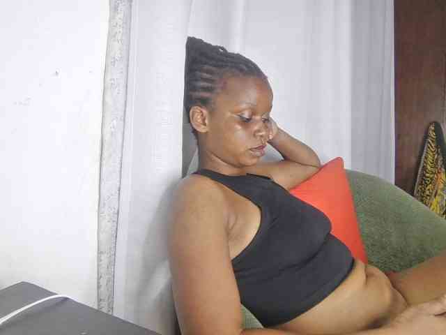 petittegoddess254 webcam