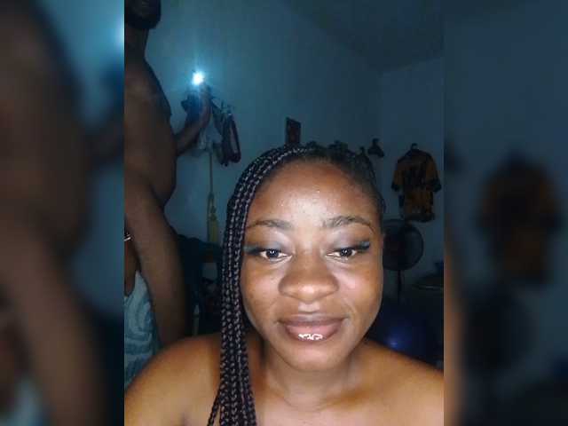 Hotrabbit963 live cam on BongaCams