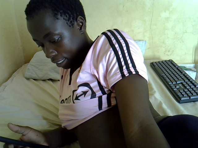 Hotdomina2 live cam on BongaCams