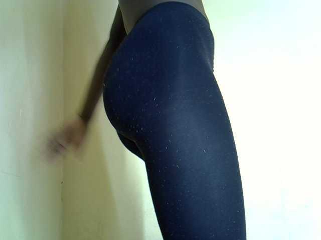 Hotdomina2 live cam on BongaCams
