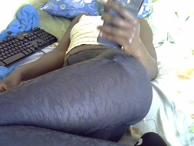 Hotdomina2 live cam