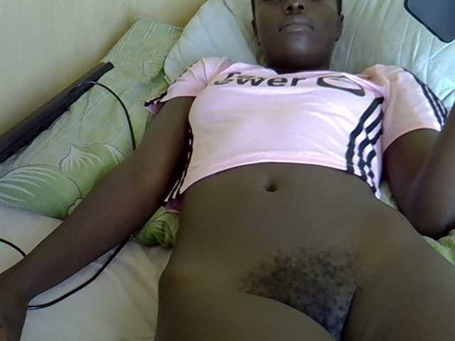 Hotdomina2 live cam on BongaCams