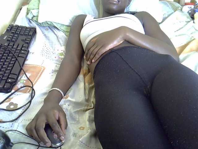 Hotdomina2 live cam on BongaCams