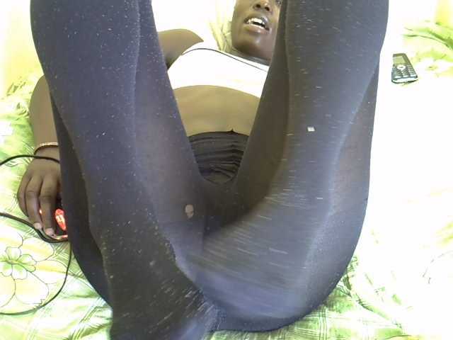 Hotdomina2 live webcam show