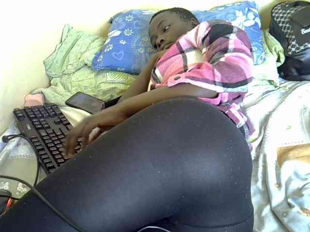 Hotdomina2 webcam