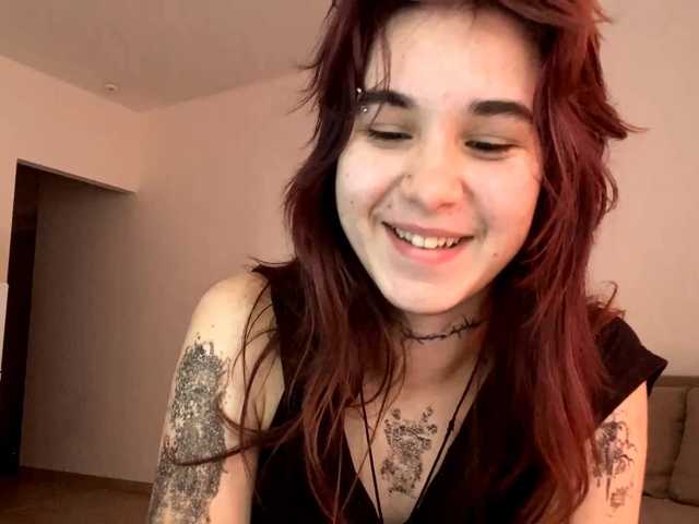 AngelinaVier live cam on BongaCams