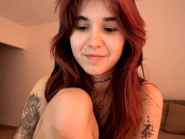 AngelinaVier live cam on BongaCams