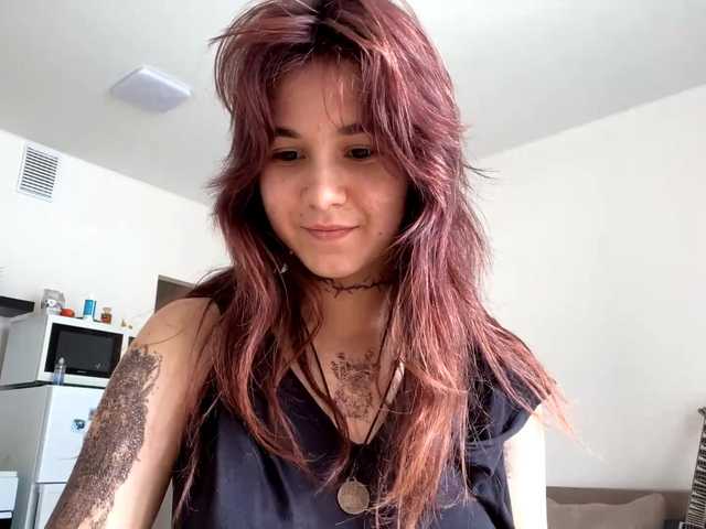 AngelinaVier live cam on BongaCams