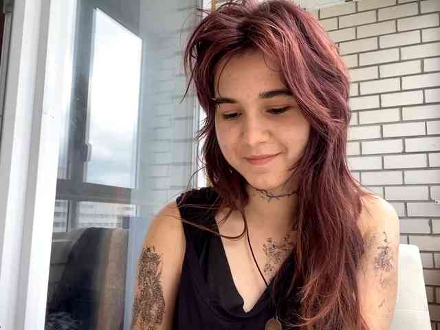 AngelinaVier webcam