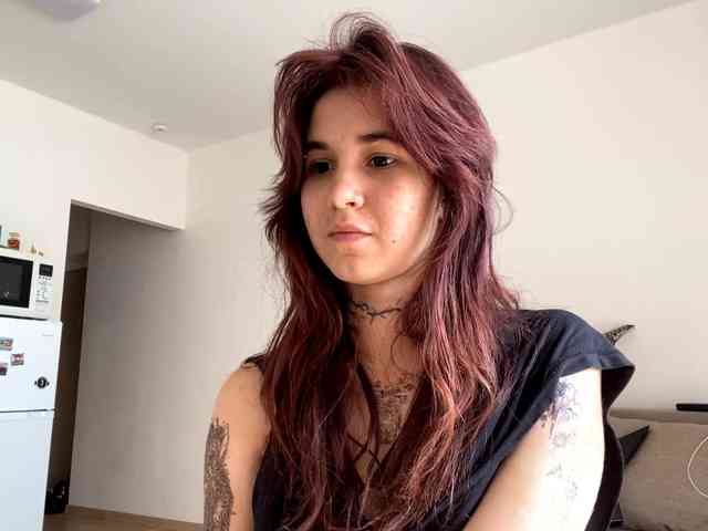 AngelinaVier webcam