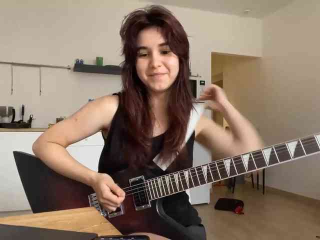 AngelinaVier webcam