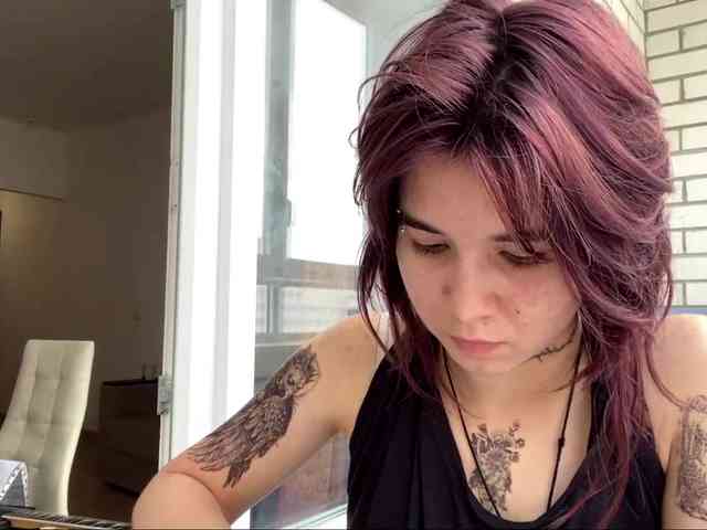 AngelinaVier webcam